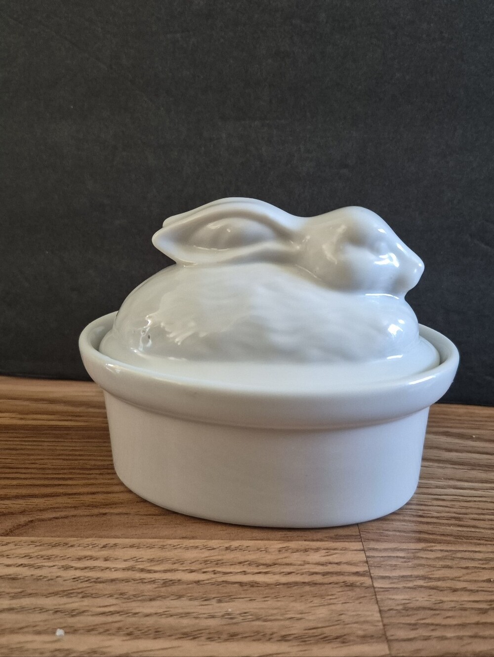 Horchow Lidded Bunny Ceramic Casserole Dish